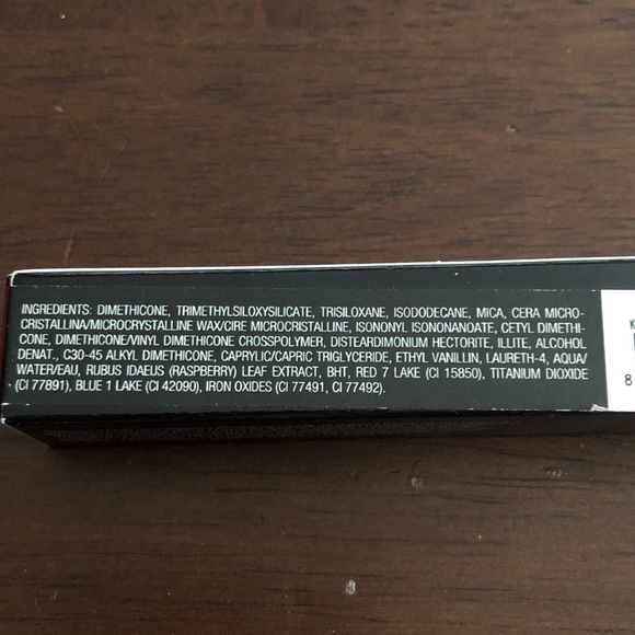 ❤️ Kat Von D Liquid Lipstick in Vibrant Pink - Picture 8 of 9